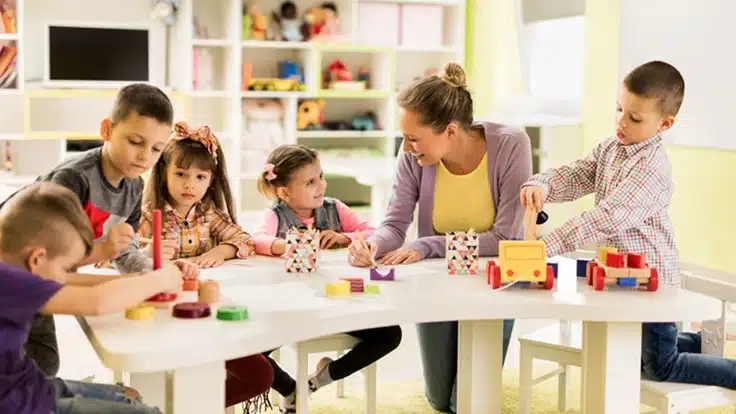 Montessori Eğitmenliği Sertifika Programı